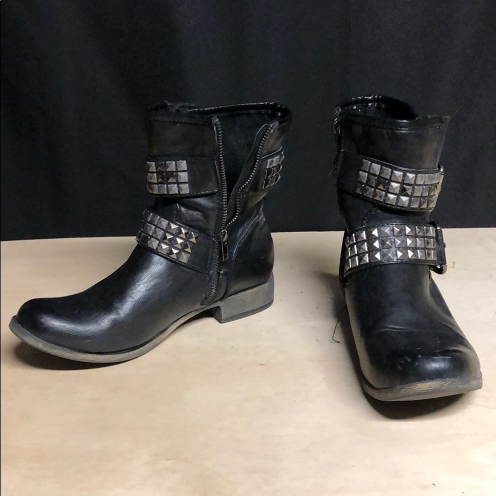 MIA Boots